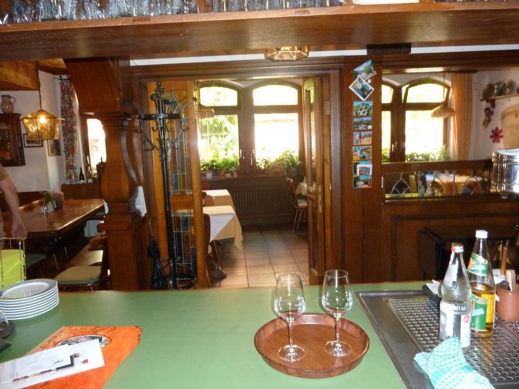 Gasthaus Zum Hirschen Staufen Exterior foto